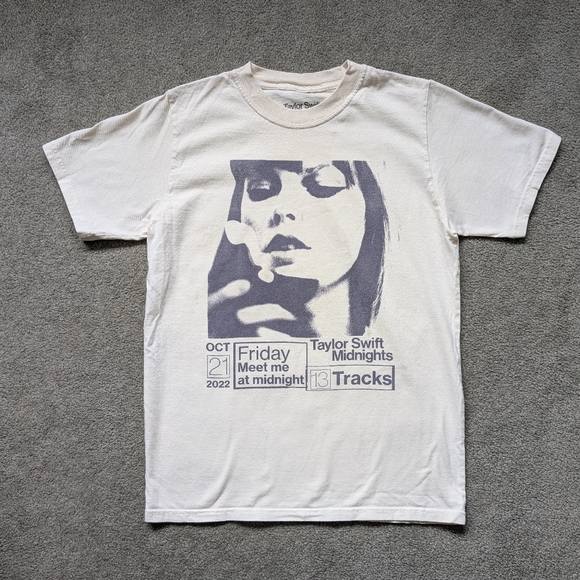 Taylor Swift‎ Midnights Album Cover Promo Cream Tee Size M - Picture 1 of 3